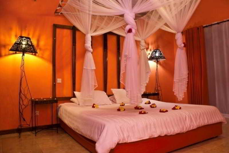 Nosy Be Hotel Экстерьер фото